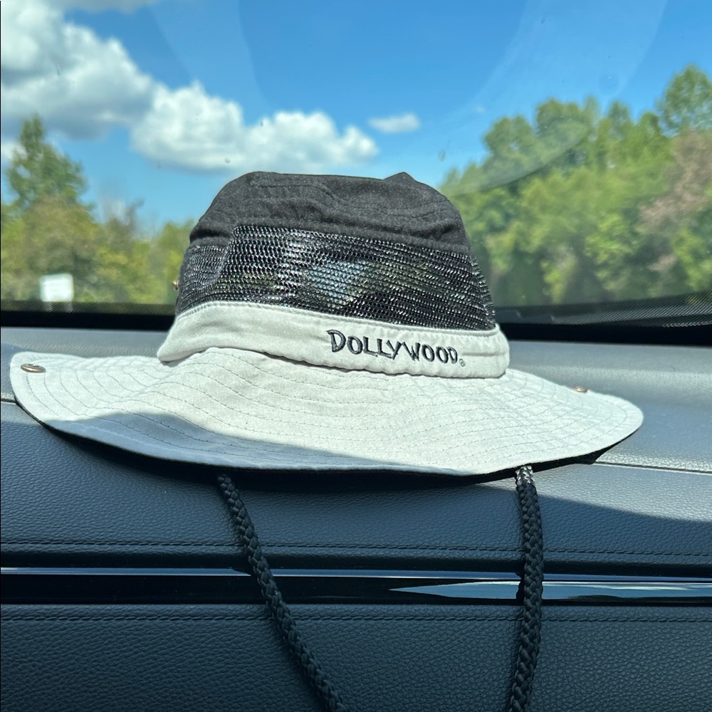 NWOT Black & Gray Dollywood Sun/Bucket Hat